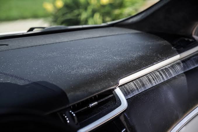 Dusty interior plastics